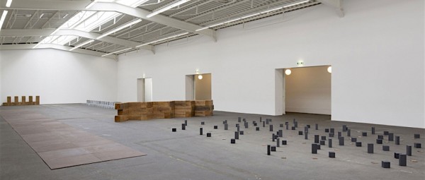 adc-retrospective-carl-andre_breveon1241.jpg