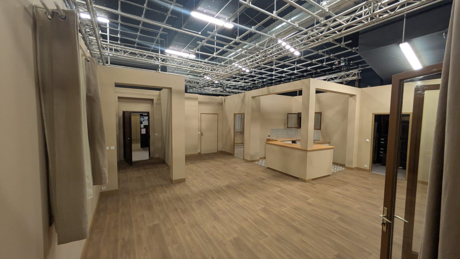 adc-decor-type-eco-construit_whatsapp-image-2025-09-29-a-16.21.47_8902dfbf.jpg
